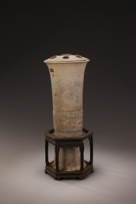 图片[1]-White glazed goblet imitating Ding kiln-China Archive